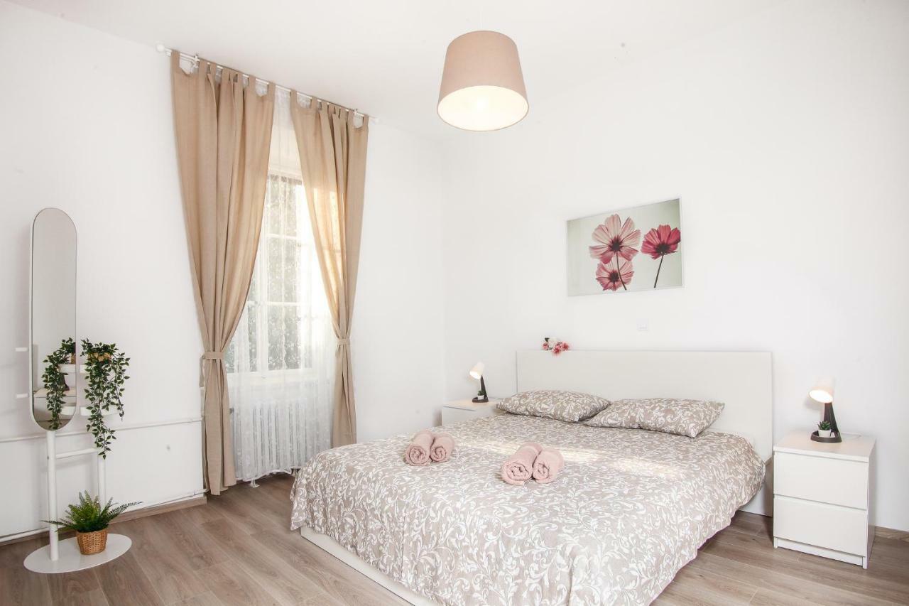 Apartment Kensi*** PUY Eksteriør bilde